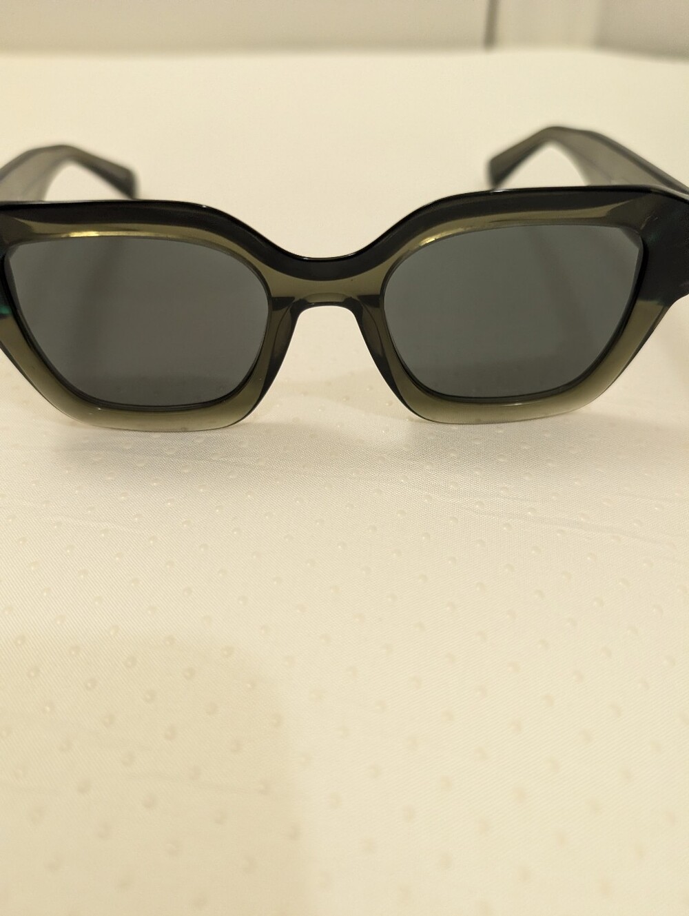 Longchamp Olive Green Square Sunglasses - Picture 4 of 11